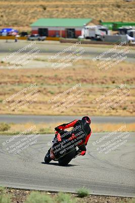 media/Apr-13-2025-TrackXperience (Sun) [[fb1ef998a6]]/Level 2 (Intermediate)/Turn 2 (Session 5)/